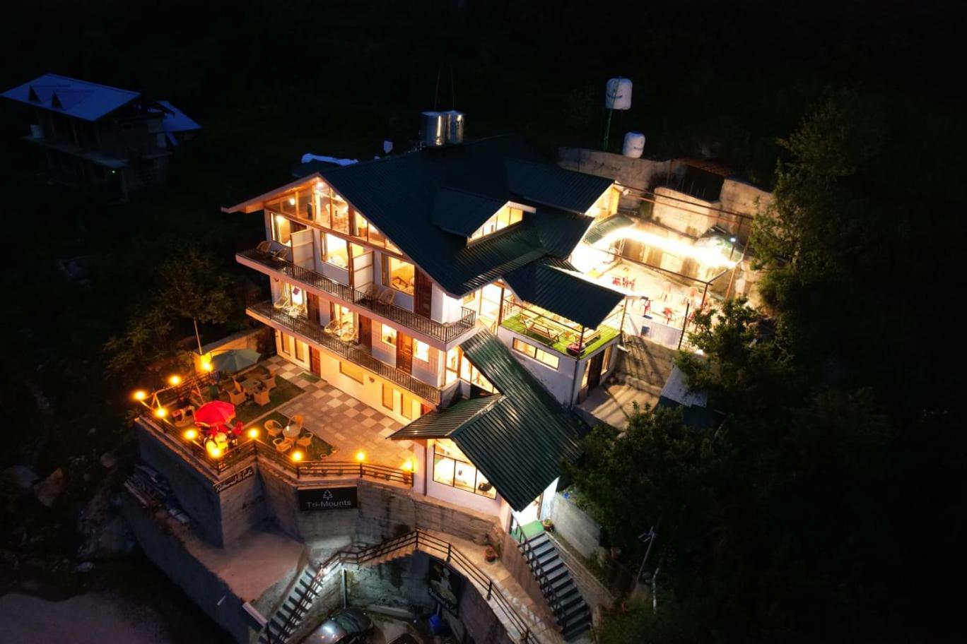 Trimounts-A Boutique Hotel & Wellnes Center In Tirthan Valley Banjār Esterno foto